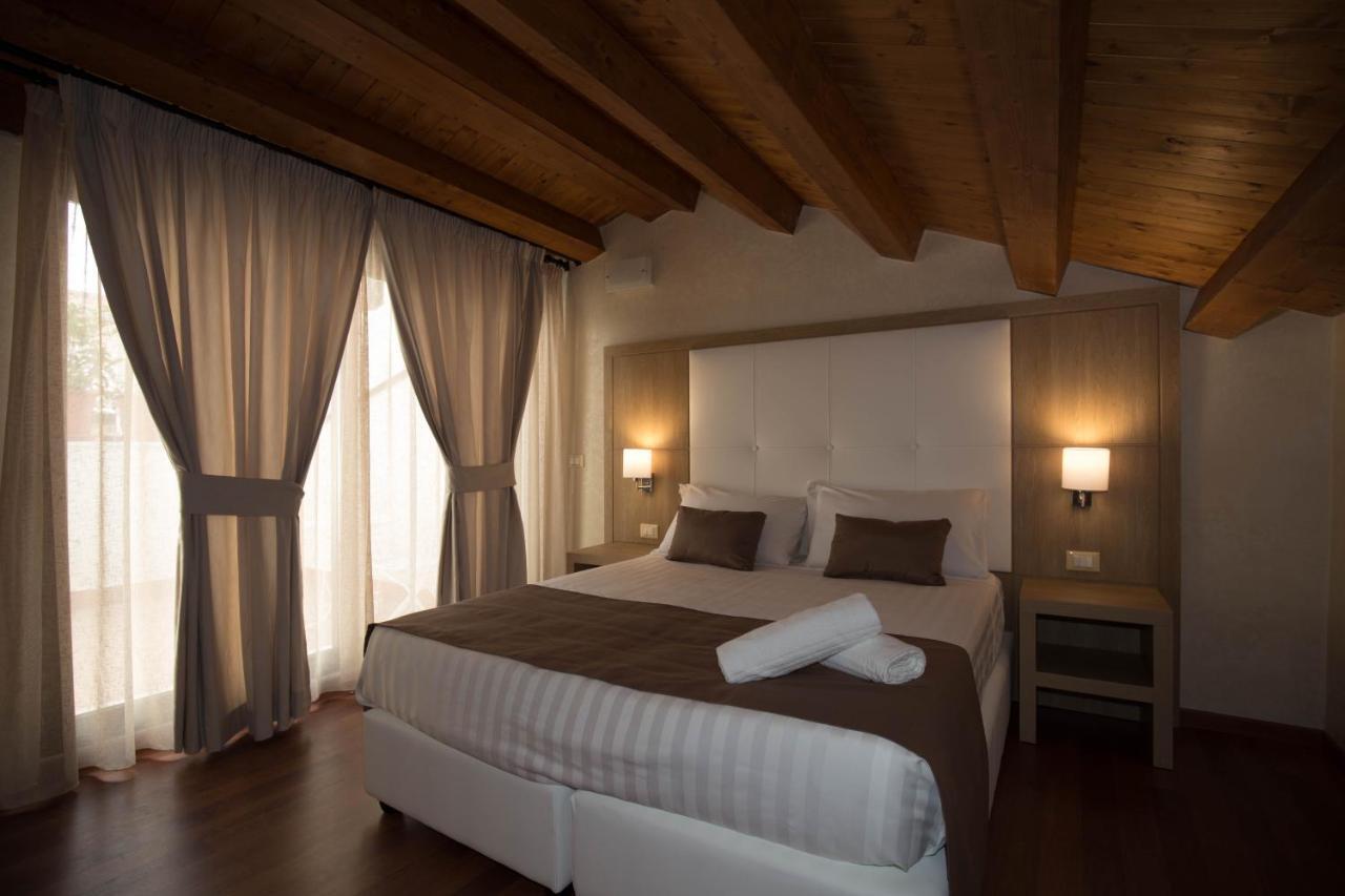 B&B La Serenissima パレルモ エクステリア 写真